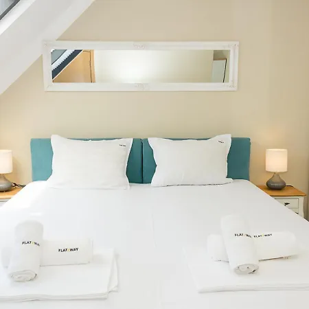 Warm&comfy 3bd In Center By Flat Mаnаger Apartment